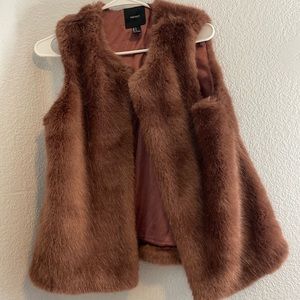 Fur vest